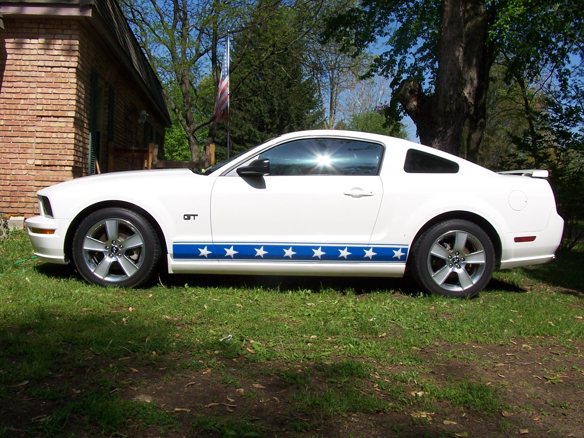 ALL YEAR Mustang Stars Rocker stripes